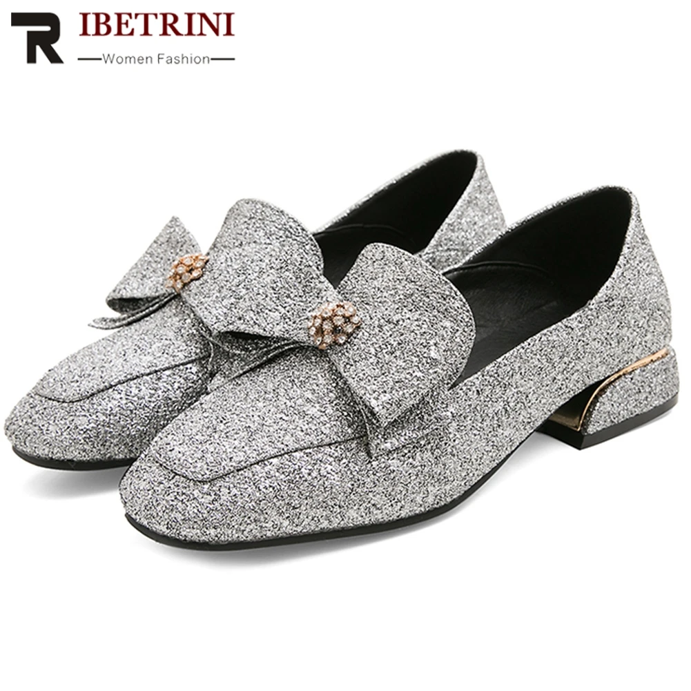 

RIBETRINI New Spring Female Elegant Butterfly Knot Shoes Woman Fashion Square Toe Work Pumps Women 2020 Low Heels Mules