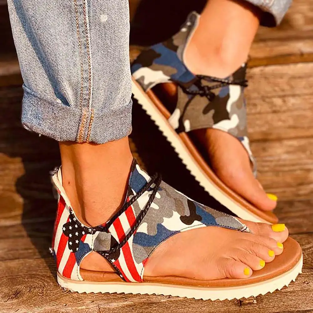 

Женские шлепанцы с нескользящей пяткой, камуфляжные сандалии на плоской подошве, пляжная обувь с открытым носком, лето плоский сандалии пляж