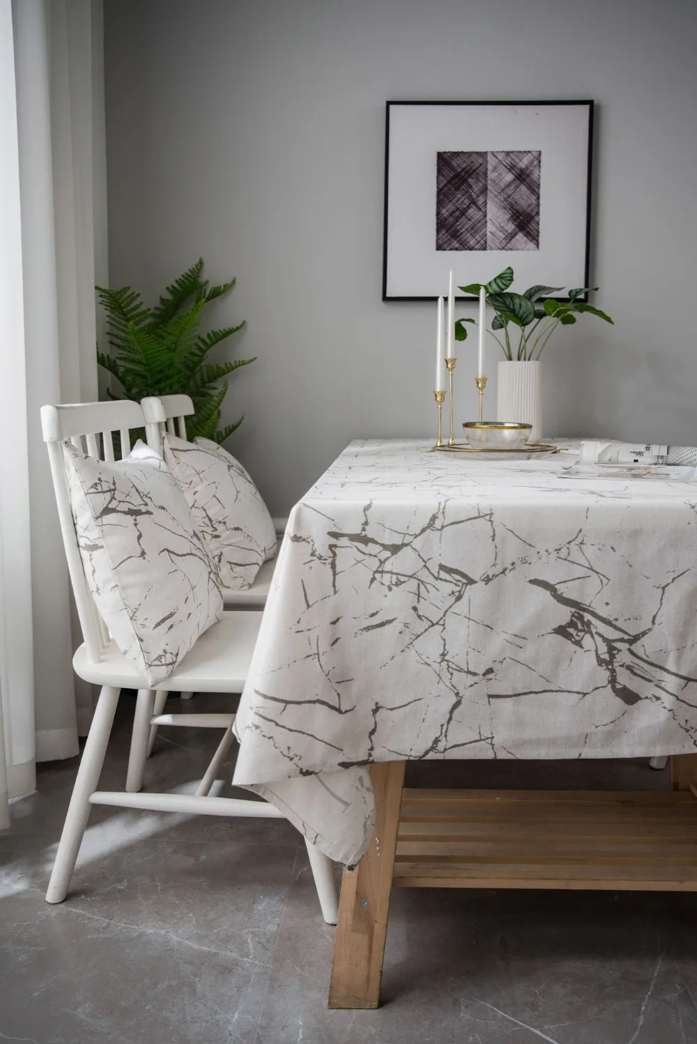 10835322813_852772111