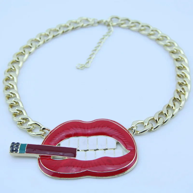 

New Style diao yan Cool Sexy Lip Red Short Alloy Choker Yiwu