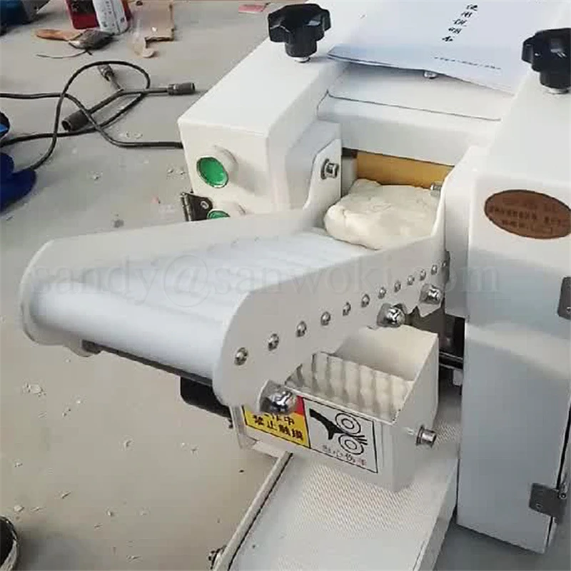 Multi-functional handmade dumpling skin machine wonton skin machine buns skin making machine dumpling skin forming machine