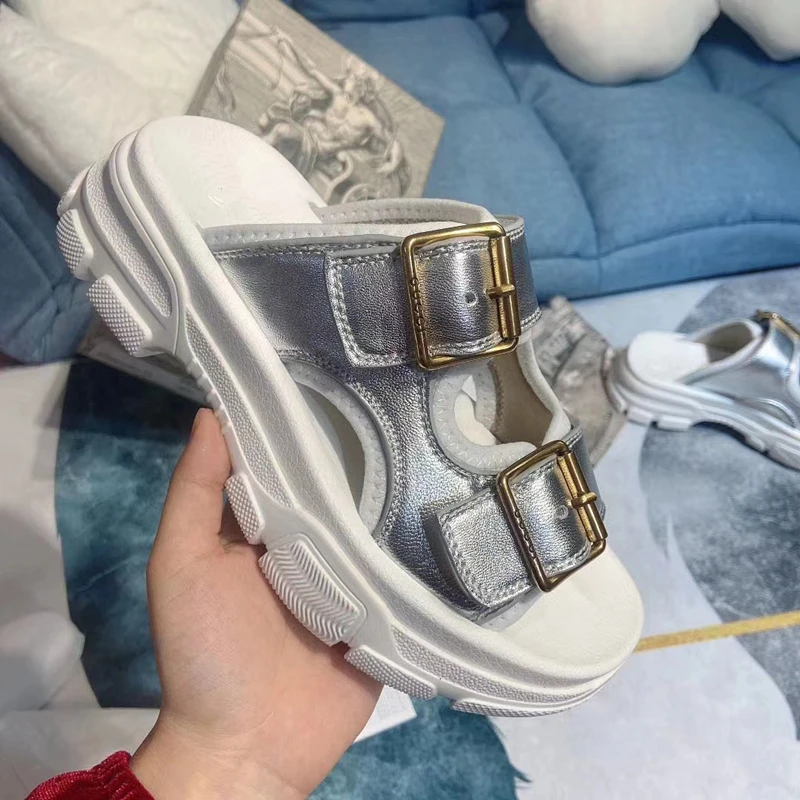 

2020 New High quality Leather women soft cowhide outdoor beach Lazy slippers Designer Luxury Brand bottom of the thick Slippers
