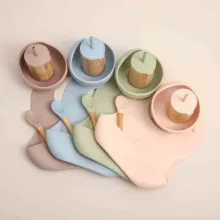 Juego de vajilla de alimentación para bebé, cuenco de babero de silicona seguro e impermeable, cuchara con mango de madera de bambú, taza de bambú, regalo, nuevo, 1 Juego