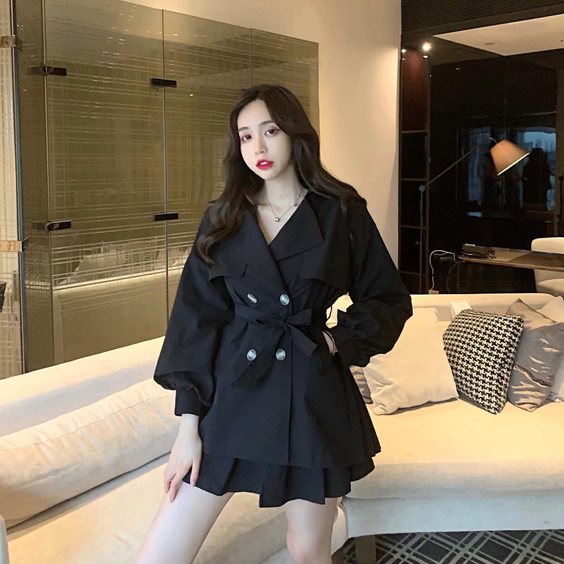 Sister отличная фотосессия осень и зима стиль женское платье корейский стиль средней длины сзади Плиссированное Пальто Тренч+ р