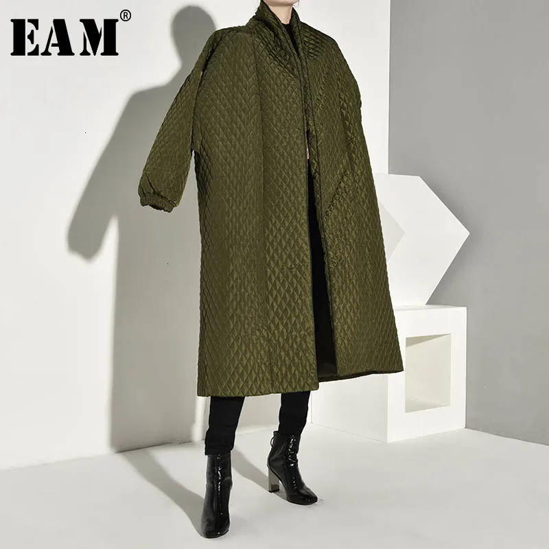 

[EAM] Back Button Oversized Cotton-padded Coat Long Sleeve Loose Fit Women Parkas Fashion Tide New Autumn Winter 2020 WTH120