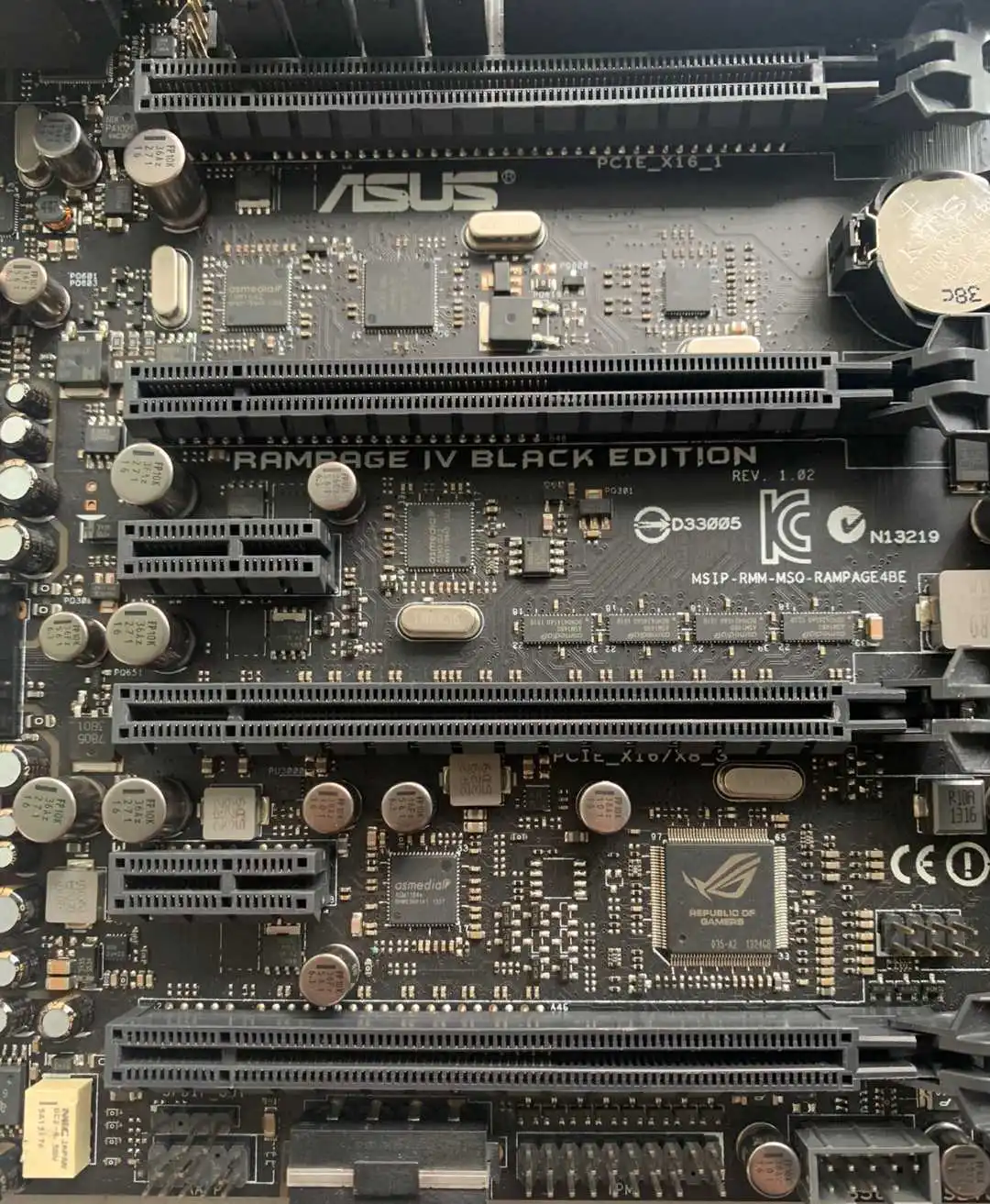 Рисунок 2 - 90% новая модель r4be rampage iv black edition