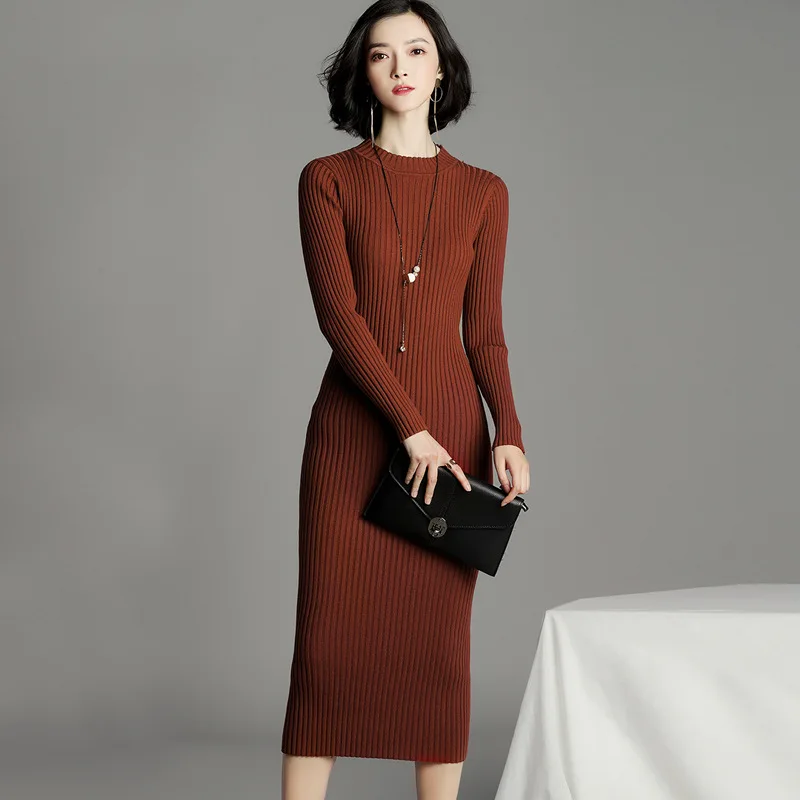 Женское трикотажное платье-свитер с круглым вырезом и длинным рукавом | Женская