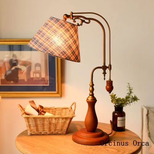 

British retro Plaid art table lamp living room bedside lamp American solid wood LED reading table lamp free shipping