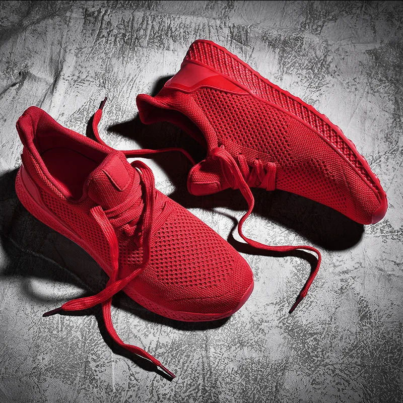 

2019 Flying Mesh Red Slip-on Breathable High Quality Men Sneakers Comfortable Casual Slip-on Shoes For Male Boots Running Man