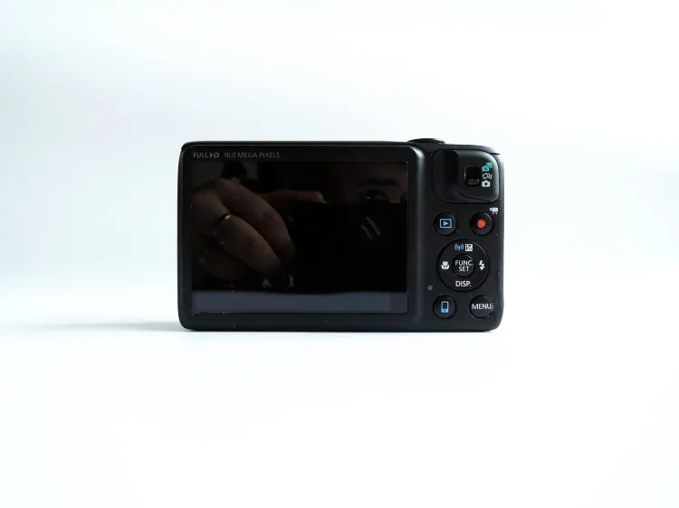 Б/у цифровая камера Canon PowerShot SX600 HS 16MP(черный) 18x оптический зум 1080p Full HD NFC Wi-Fi
