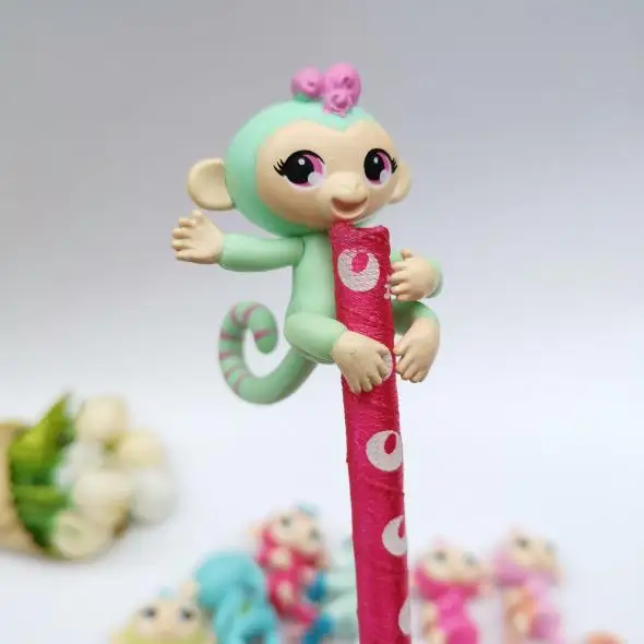 20pcs/lot Little Cute Finger Monkey 5cm Kids Toys Pencil Decoration Birthday Gift Key Chains 4