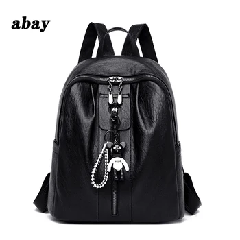 

Women's backpack 2019 new fashion wild quality soft leather backpack student large capacity backpack with bear pendant