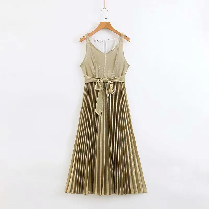 Женское плиссированное платье с поясом длинное v-образным вырезом элегантное