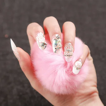 

24pcs/box full cover with 3D Rhinestone Pearl Crown Pattern Decorate Fake Nails with glue Luxury Fingernails Easy Operation nail