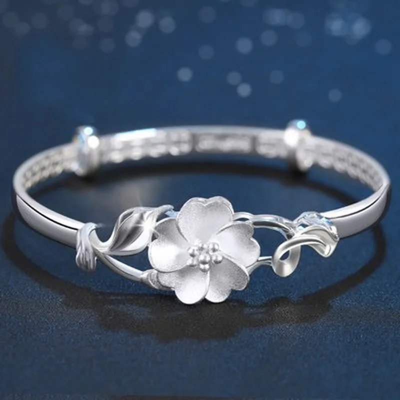 

Vintage Elegant All-match Frosted Flower Hollow 925 Silver Ladies Vera Bracelet Party Gift Jewelry Wholesale