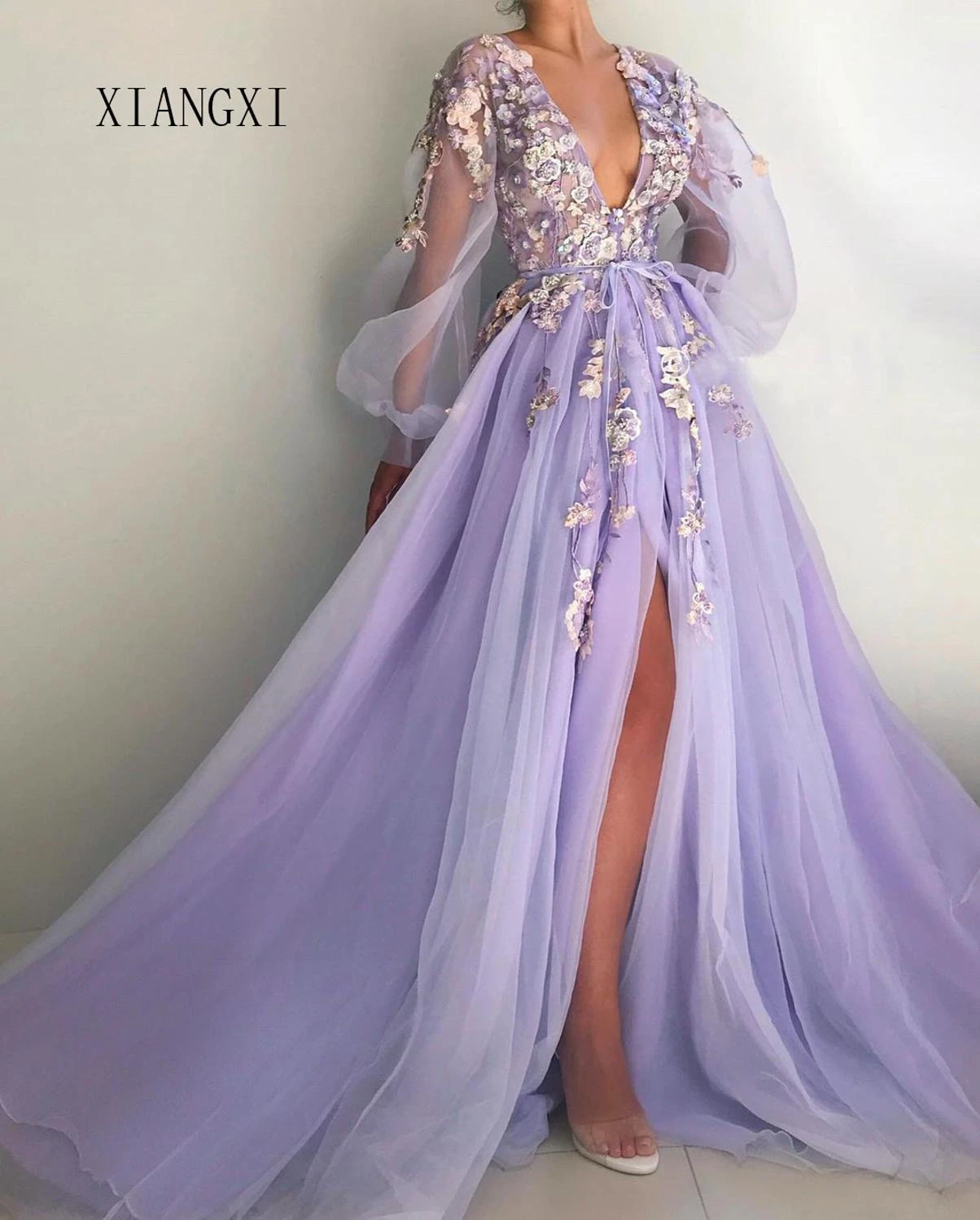 Beautiful Lilac Evening Dress Deep V ...