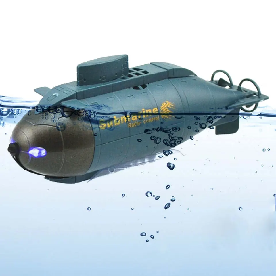 rc submarine with torpedoes