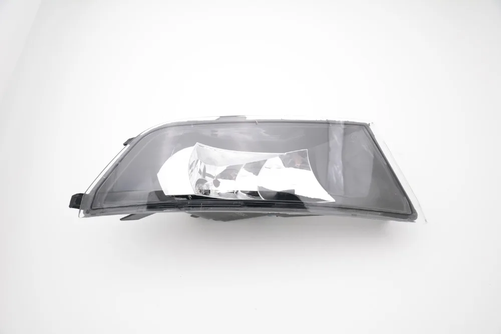 

1 шт. передний бампер противотуманных фар + лампы дальнего света светильник спот лампа правая сторона для Skoda Fabia 2015