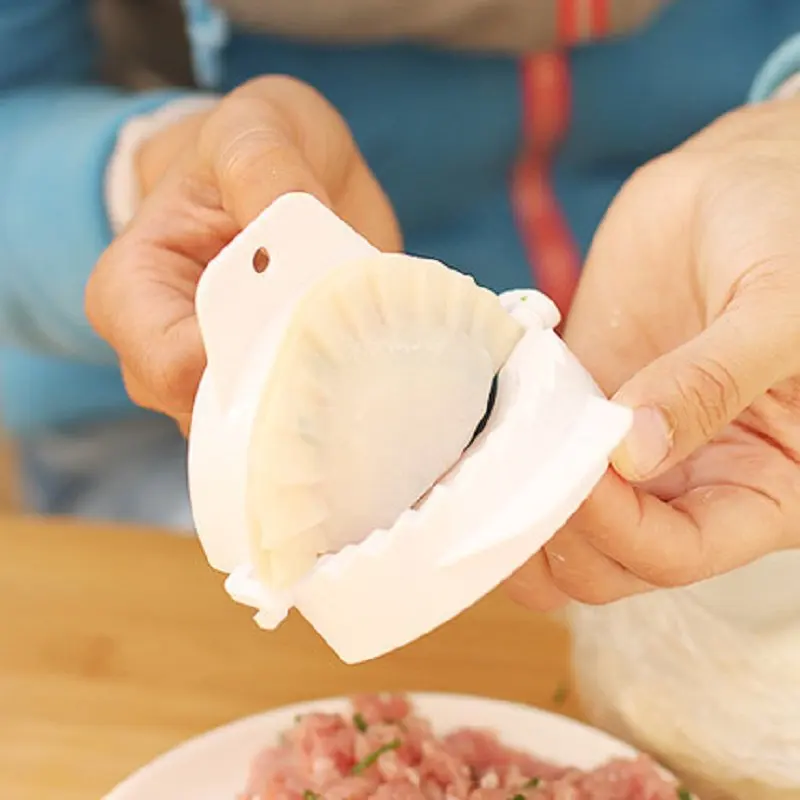 Ravioli Dough Pastry Pie Dumpling Maker Gyoza Mold Mould Tool Easy Eco Friendly B88 | Дом и сад