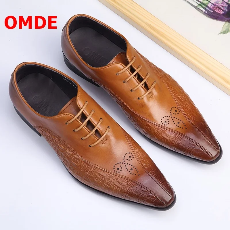 OMDE Pointed Toe Leather Shoes Men Carving Lace-up Business Dress Shoes British Style Oxford Shoes For Men Brogue Wedding Shoes