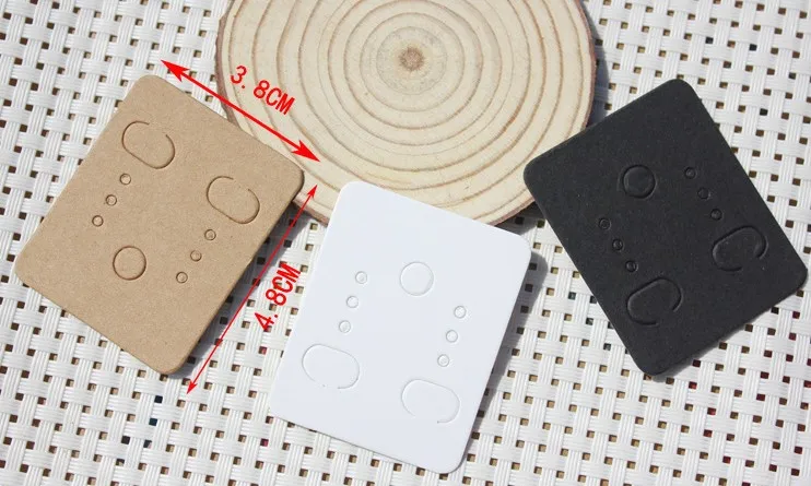 Рисунок 5 - Подвеска для ушей из крафт-бумаги