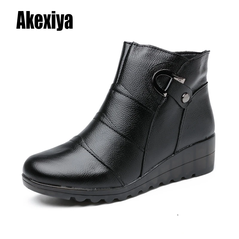 

Women Snow Boots Genuine Leather Women Winter Boots Mother Shoes Antiskid Keep warm Women Fashion Casual Boots Size 35-41 k428