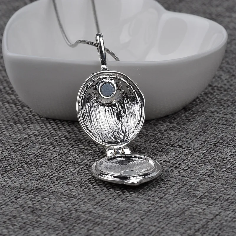 2860815060_1330985815