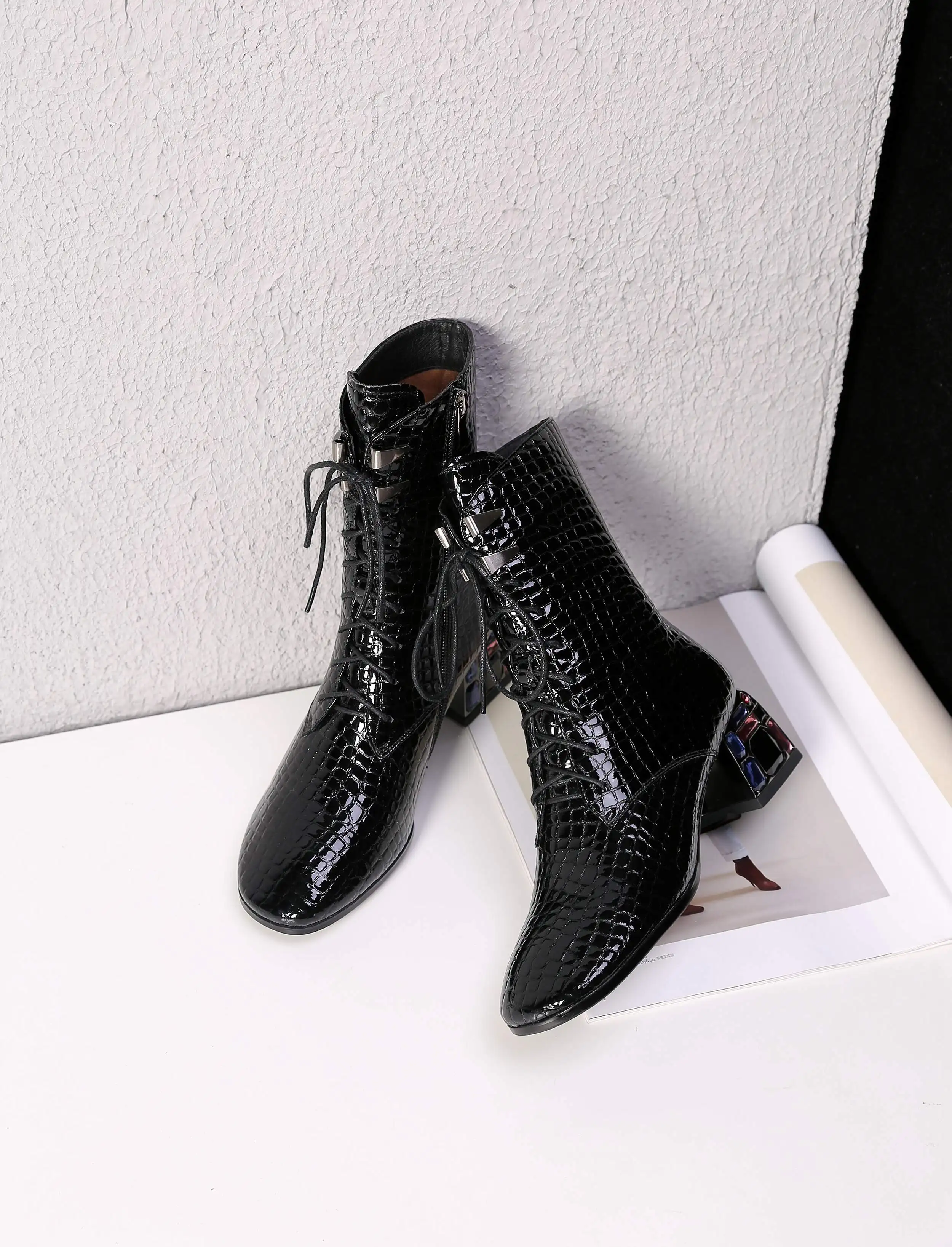 Krazing pot/ г. Ботинки Челси из микрофибры с круглым носком и перекрестной шнуровкой офисные женские теплые ботинки до середины икры с металлическими застежками, L3f5