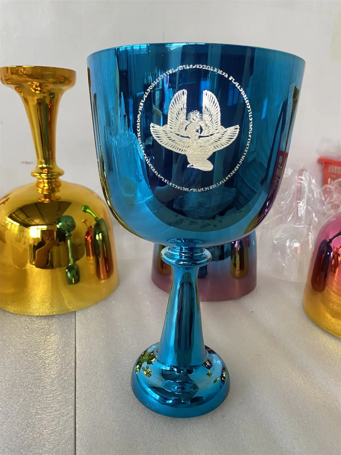 

4th octave crystal singing chalice shinny blue color 432HZ Perfect pitch "G#" note with isis engravings for sound healing