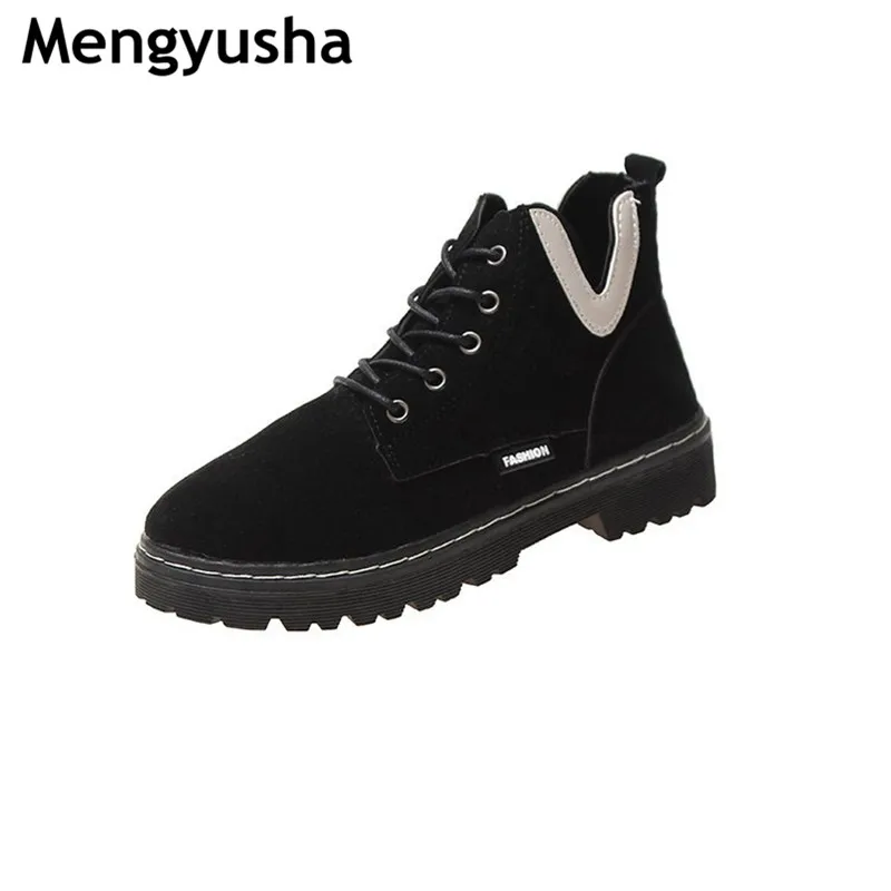 

2019 new autumn and winter boots British Lun Mading boots motorcycle boots big yards round