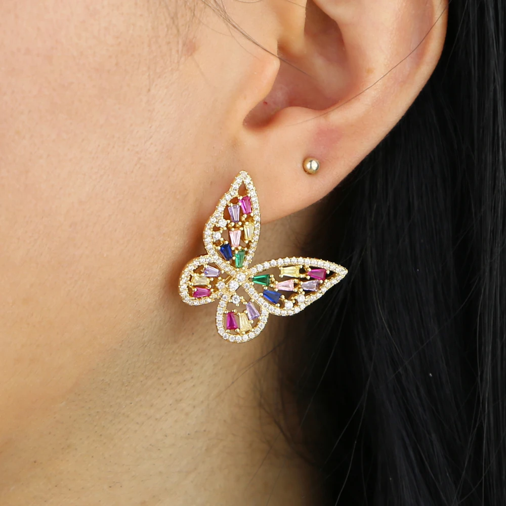 Дизайн Модные женские ювелирные изделия Радужный цветной инкрустированный цирконами милое симпатичное животное Сережка-гвоздик в форме бабочки