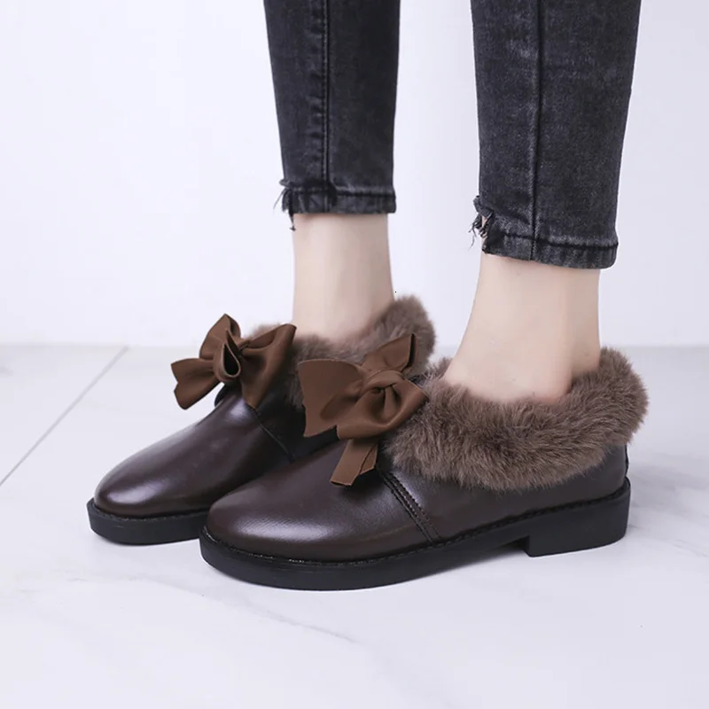 Casual small leather shoes, fashionable small leather shoes, long knots, warm and slippery shoes