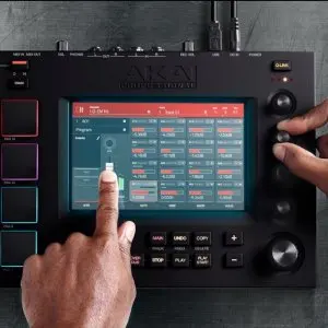 aa5ed5cc-41a0-446b-bf3a-417312af2339._SL300__ (1)