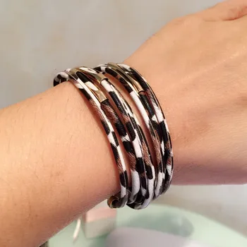 

FUN-BEAUTY European Beauty Bracelet Fashion Suede Leopard Leather Rope Magnet Open Bracelet Simple Multi-layer Jewelry