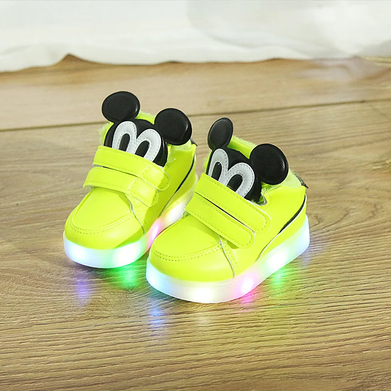 Светодиодный светильник для маленьких мальчиков и девочек от 1 до 5 лет Детские модные ботинки детская повседневная спортивная обувь светящиеся кроссовки