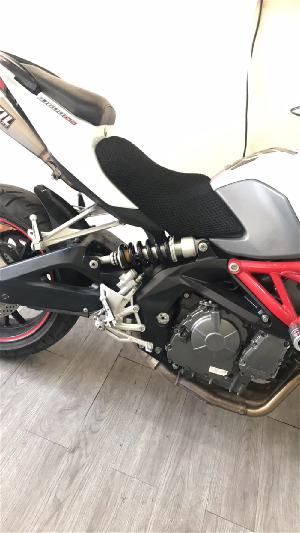 Черный Задний амортизатор для Benelli BJ600 BN600 TNT600 Stels 600 Keeway RK6 красный/BJ BN TNT 600
