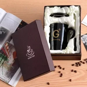 Керамическая чашка, кружка с крышкой, ложка, для мужчин и женщин, студентов, Корейская версия, чашка для молока, чашка для питья, домашняя чайная чашка, кофейная чашка - Цвет: 380ML gift box