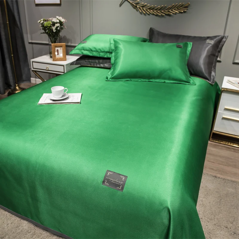2021 Newest Products Pure Color Embroidered ice Silk Mat Bed Cover fitted sheet Pillowcases 3 pcs Luxury Bedding Green Color