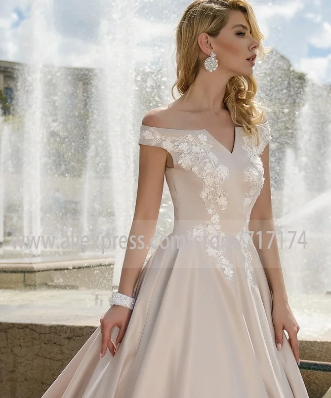 same as picture V-neck Off the Shoulder Satin Beading Lace Applique A-line Wedding Dress Lace-up Court Train Bridal Dress свадебные платья - Цвет: same as picture
