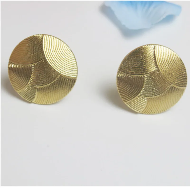 COWNINE Circular exaggerated ripple clip earrings/wedding gift wedding jewelry earrings unique design style 3