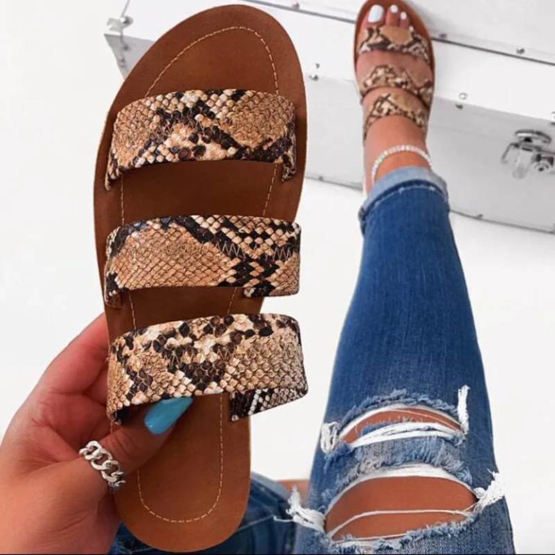 

Ariari 2020 women fashion wild beach shoes Snake totem three-layer non-slip outdoor slippers sandals flat bottom ladies slippers