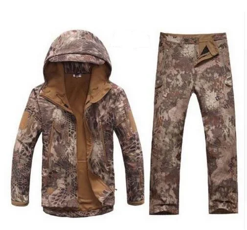 Khaki snake Тактическая мягкая в виде ракушки флисовая куртка мужская зимняя армейская Военная водонепроницаемая куртка Верхняя одежда камуфляж Акула кожа куртки наборы - Color: Khaki snake