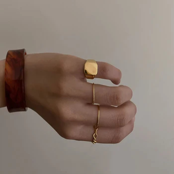 

Peri'sBox Gold Silver Color Wide Square Rings Flat Polished Geometric Rings for Women Vintage Stacking Rings Adjustable 2020 Hot