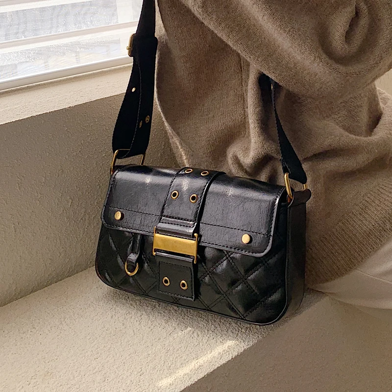 Сумка мессенджер с заклепками Sense Европейская и американская сумка в стиле ретро