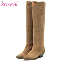Ковбойские сапоги из замшевой кожи в западном стиле; женские высокие сапоги с острым носком без застежки в римском стиле; женские сапоги до колена на не сужающемся книзу массивном каблуке для подиума