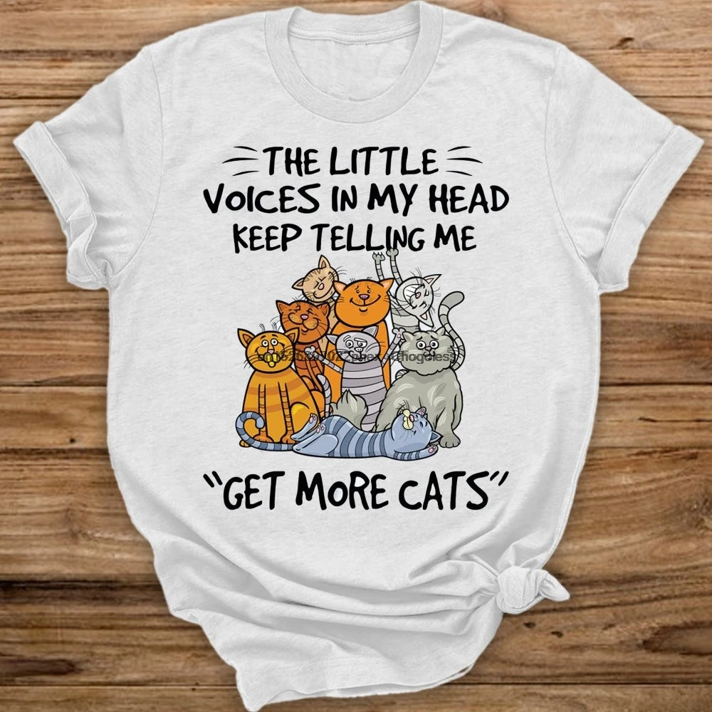 Футболка с надписью The Little Voice In My Head Keep Telling Me Get More Cat | Мужская одежда