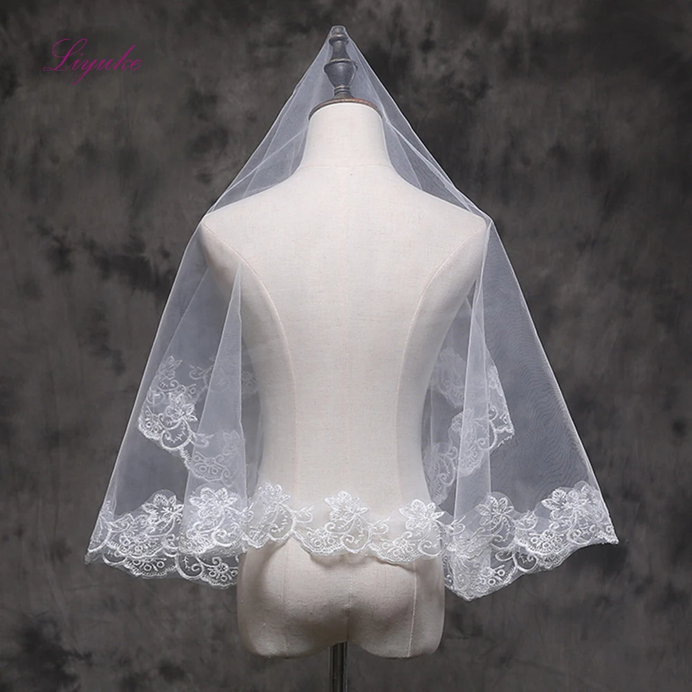 

Liyuke New Lace Veils White Tulle One-Layer Elegant Short 1.2m Beautiful Wedding Veils