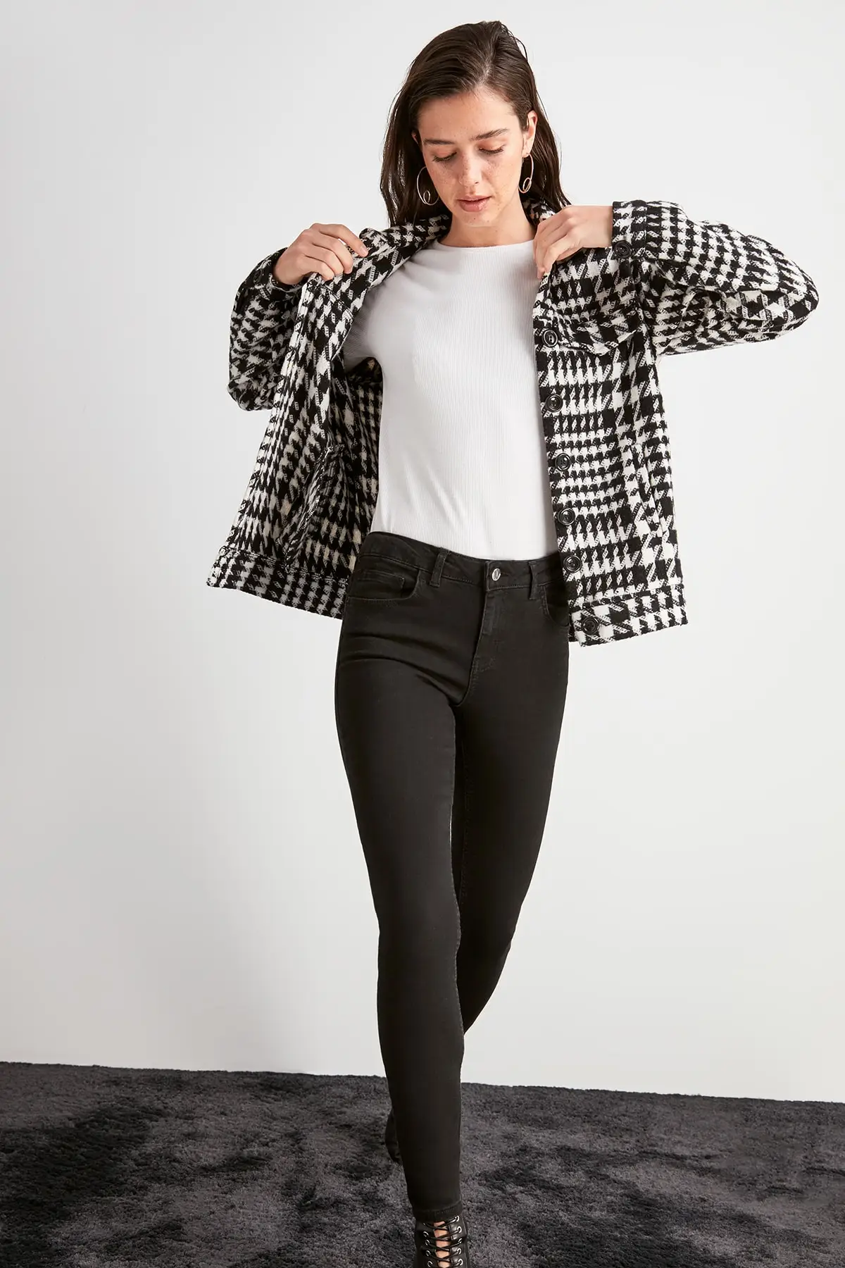 

Trendyol Normal Waist Skinny Jeans 20JE0459