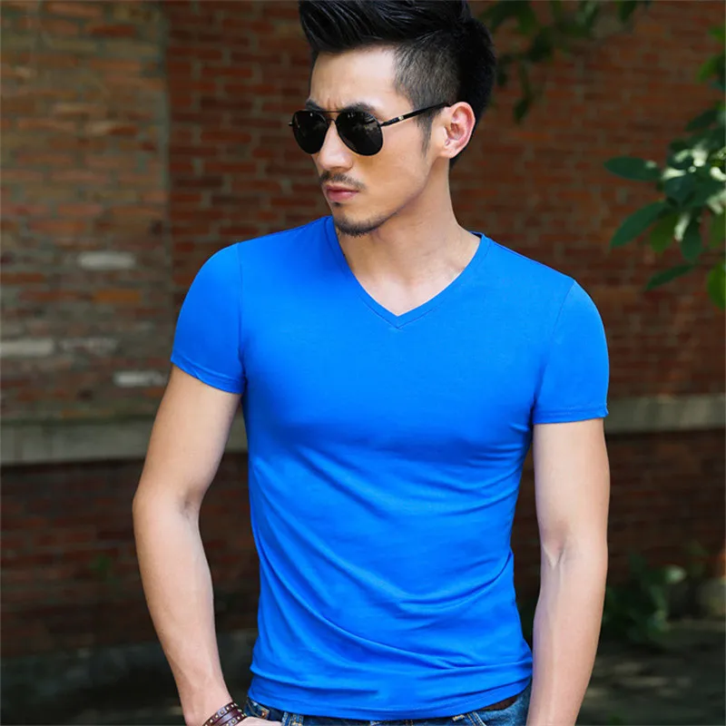

Spring and summer new short-sleeved T-shirt men's solid color black and white V-neck bottoming shirt ice silk half-sleeve tide