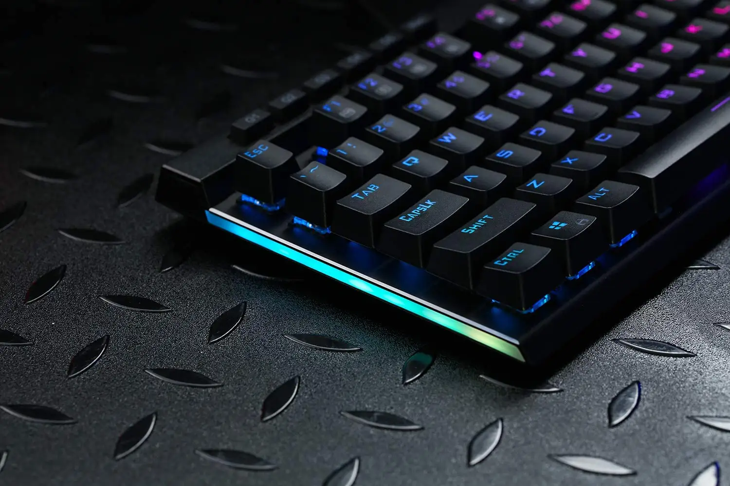 Механическая игровая клавиатура Redragon RGB светодиодный 104 клавиши с подсветкой